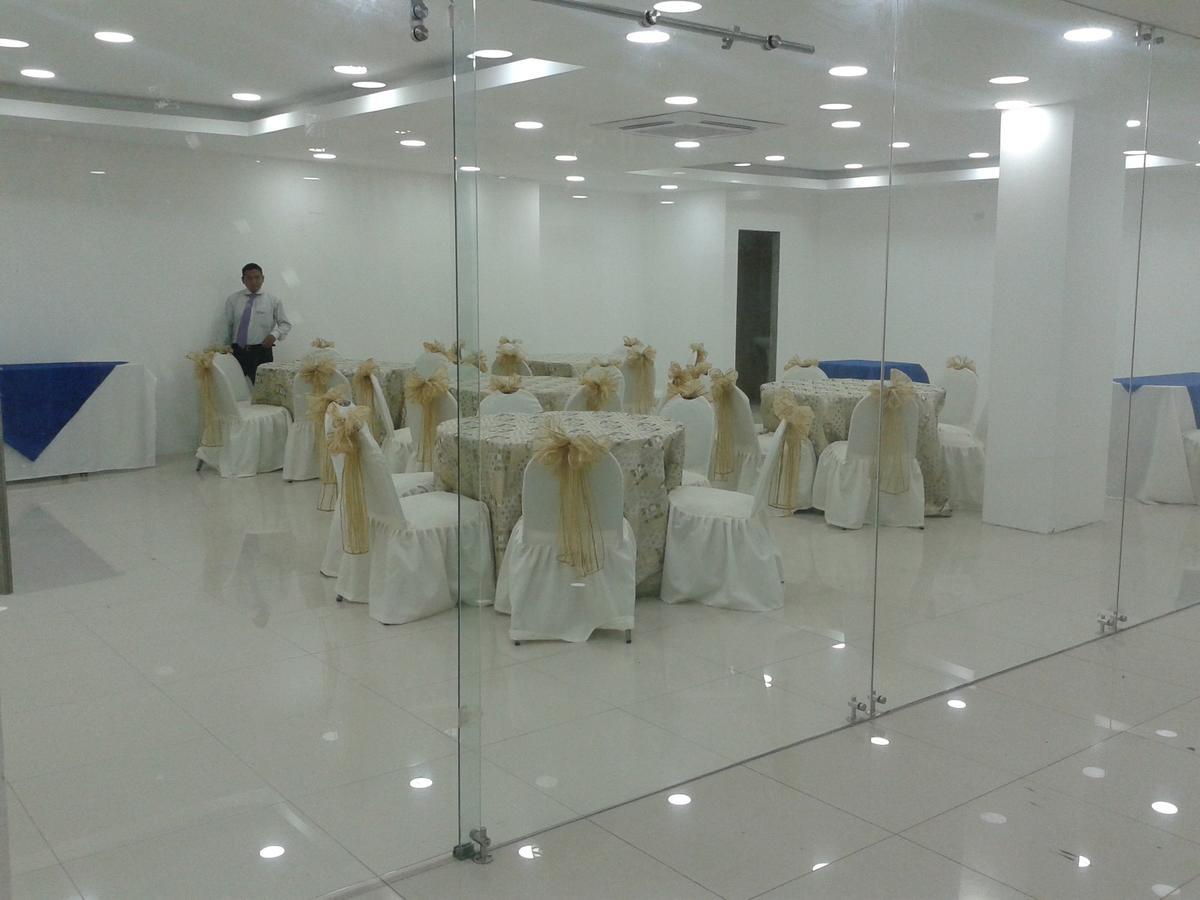 Hotel - Centro Comercial Punta Del Mar Salinas (Santa Elena) Esterno foto
